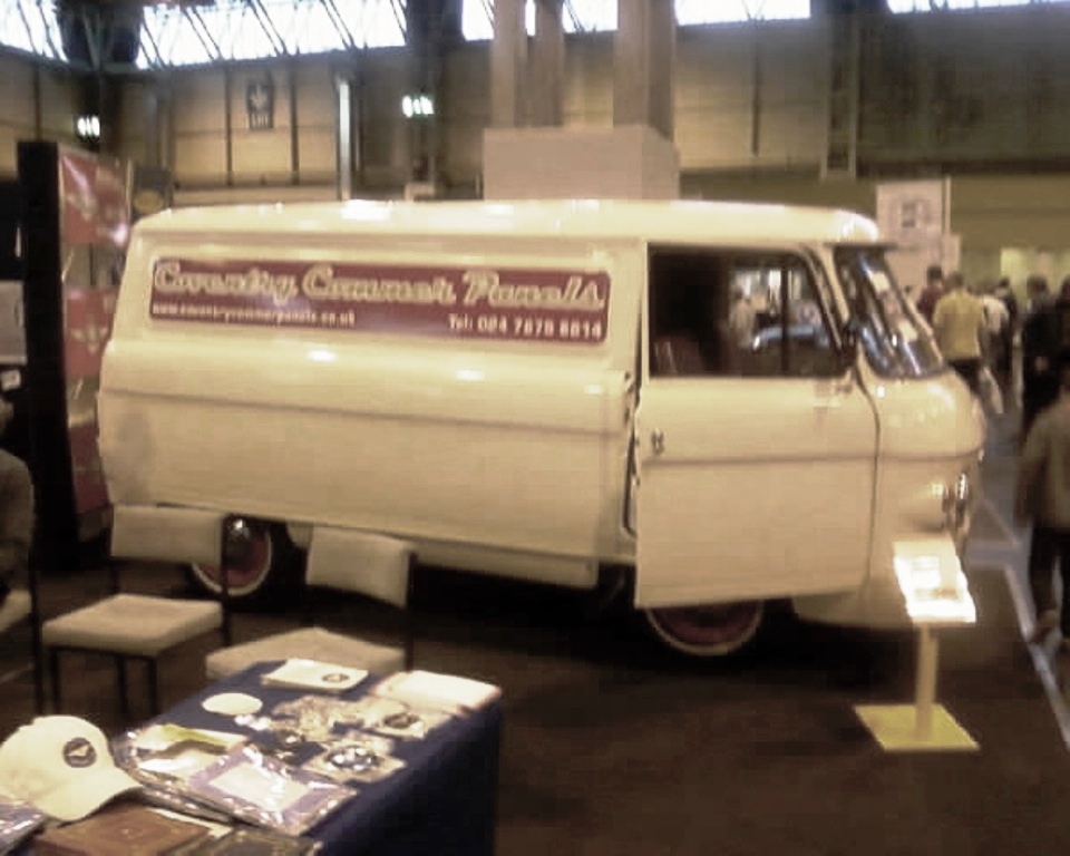 201463102719_woolfy's van.jpg